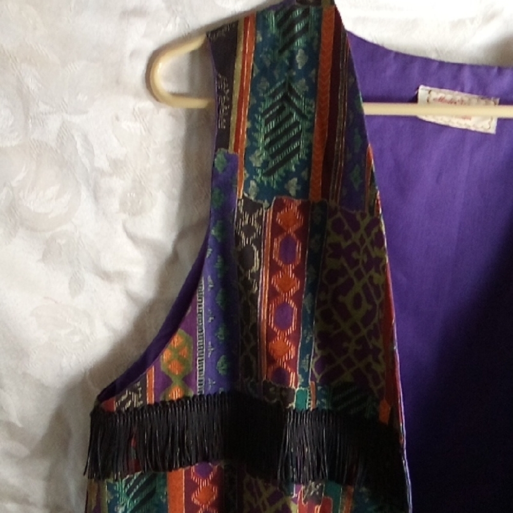 Vibrant Multicolor Sleeveless Midi Dress - Picture 4 of 9